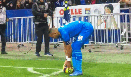 前水晶宫主帅沃诺克：我们错过了范戴克；瓜帅革新了足球理念（前水晶宫主帅沃诺克：我们曾错过范戴克，瓜迪奥拉重塑足球理念）