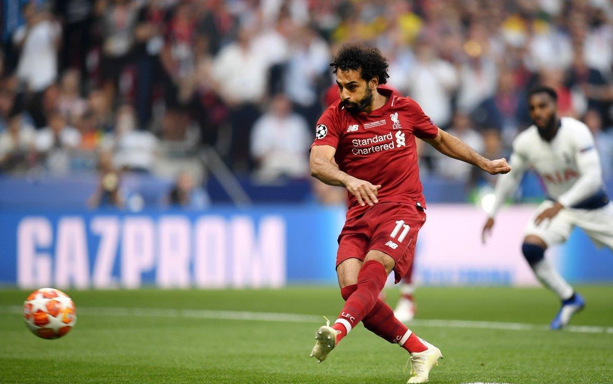 池忠国迎国安生涯200场里程碑，赛前热身获赠纪念球衣