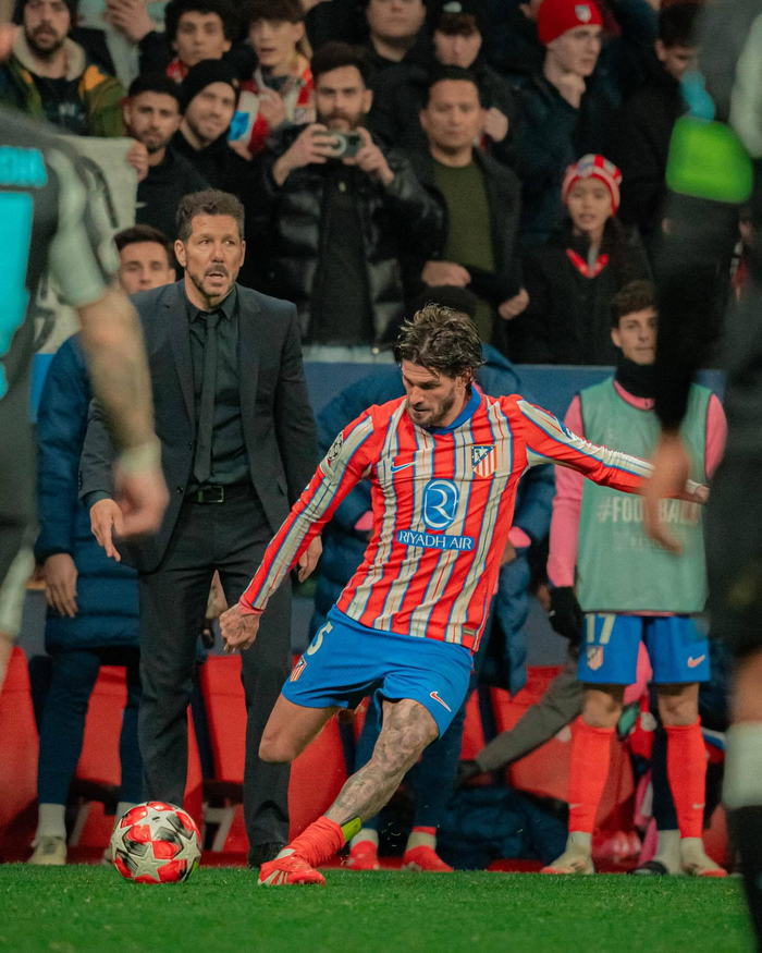 掘金半场4人得分上双，约基奇10分6助攻4篮板