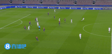 足球中超队长带伤上阵，拼劲获赞（中超队长带伤出战，拼搏精神获好评）